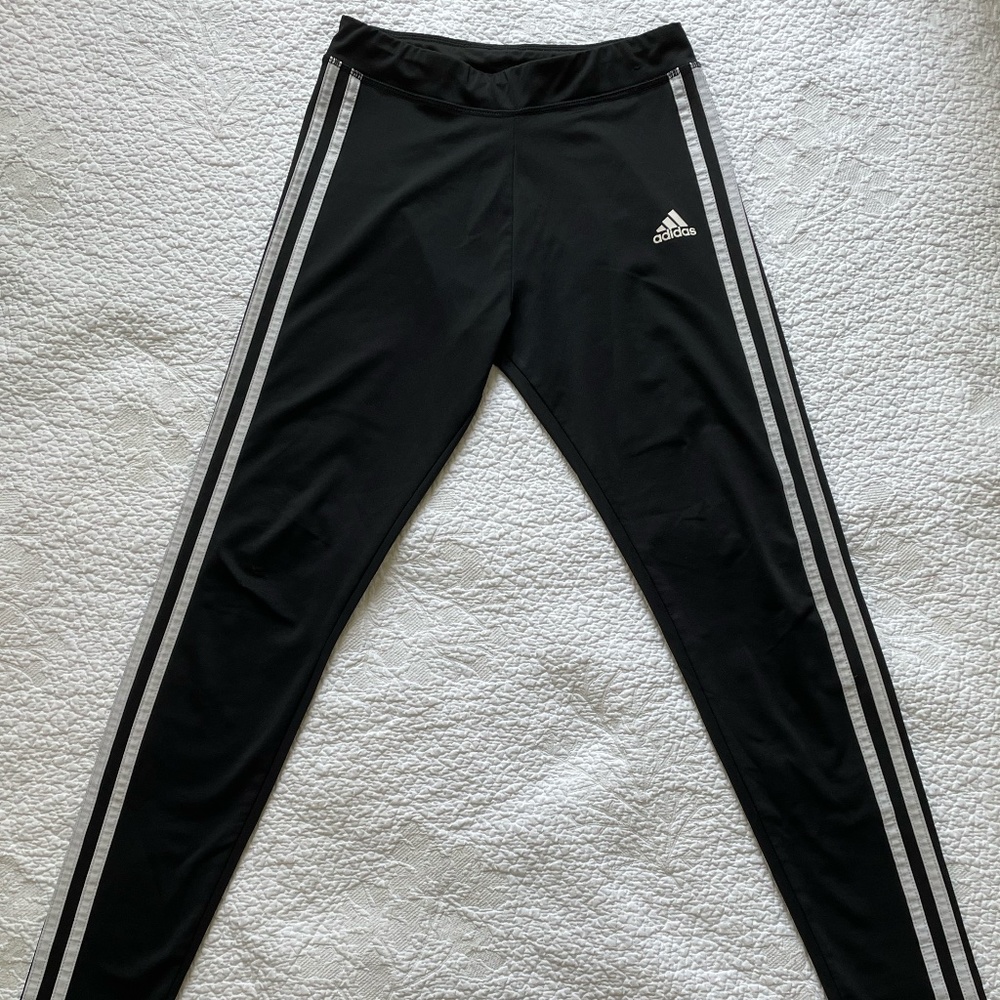 ADIDAS Black L/G Leggings with White Stripes